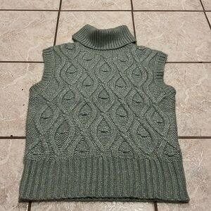 Sincerely Jules Sage Green Turtleneck Cable Knit Soft Sleeveless Sweater Vest